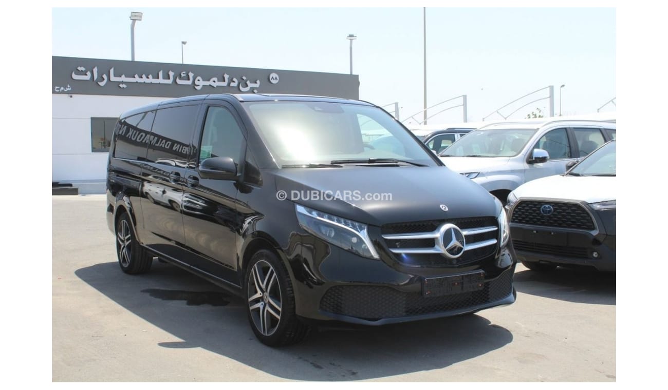 Mercedes-Benz Viano MERCEDES V300 DIESEL 2.0L TURBO 4 MATIC  2023 MODEL