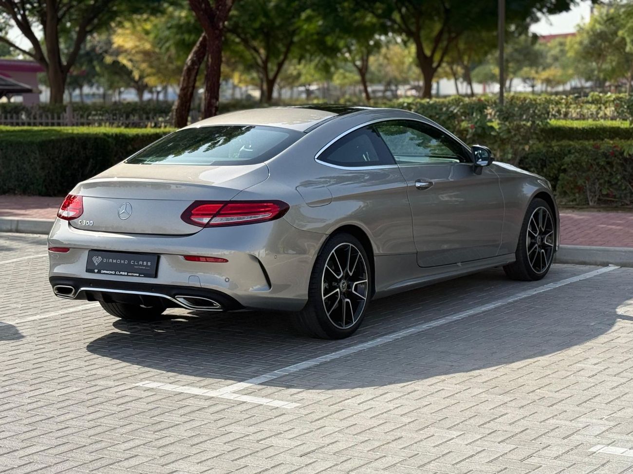 مرسيدس بنز C 300 كوبيه