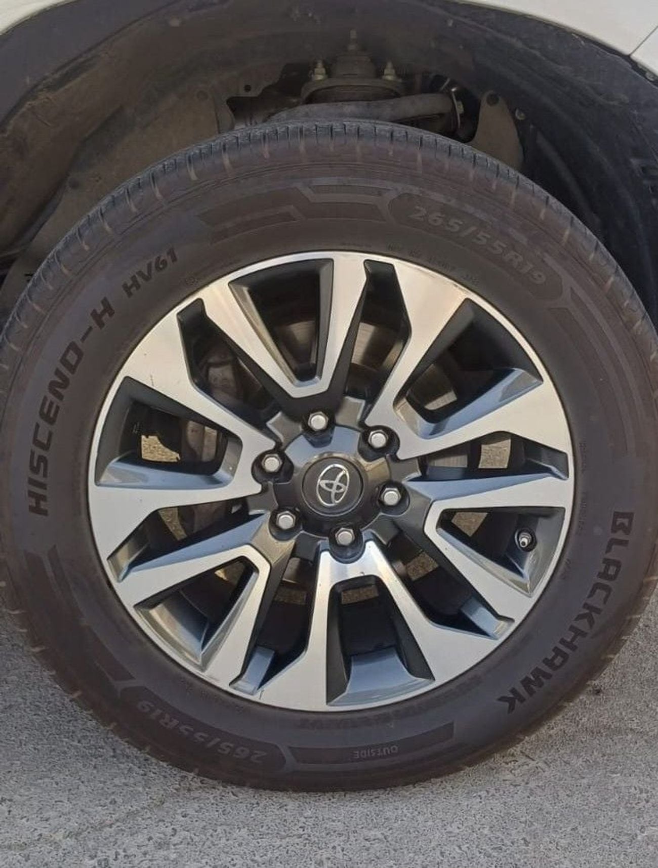 Toyota Prado USED TOYOTA PRADO TX-L COLOR WHITE MODEL 2023