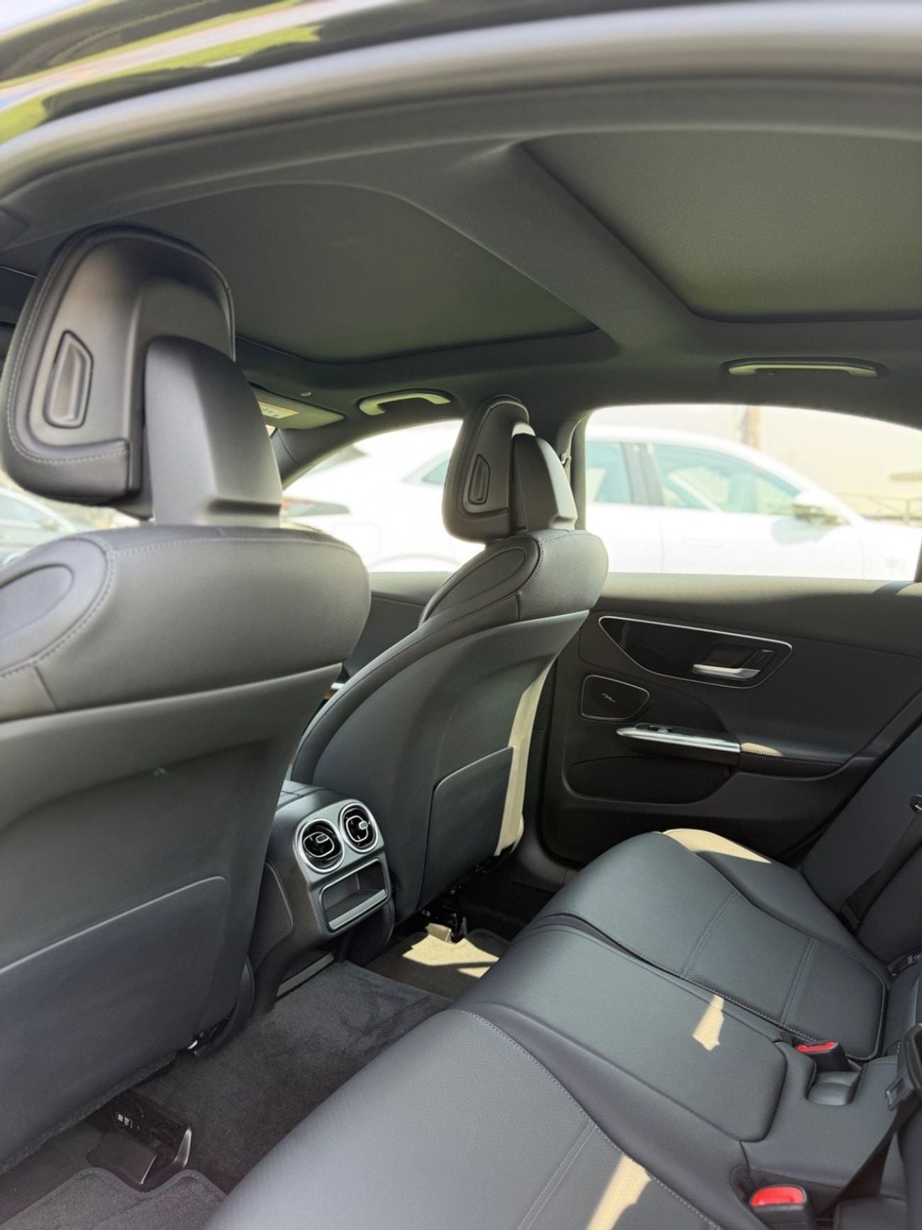 Mercedes Benz C300 STANDARD