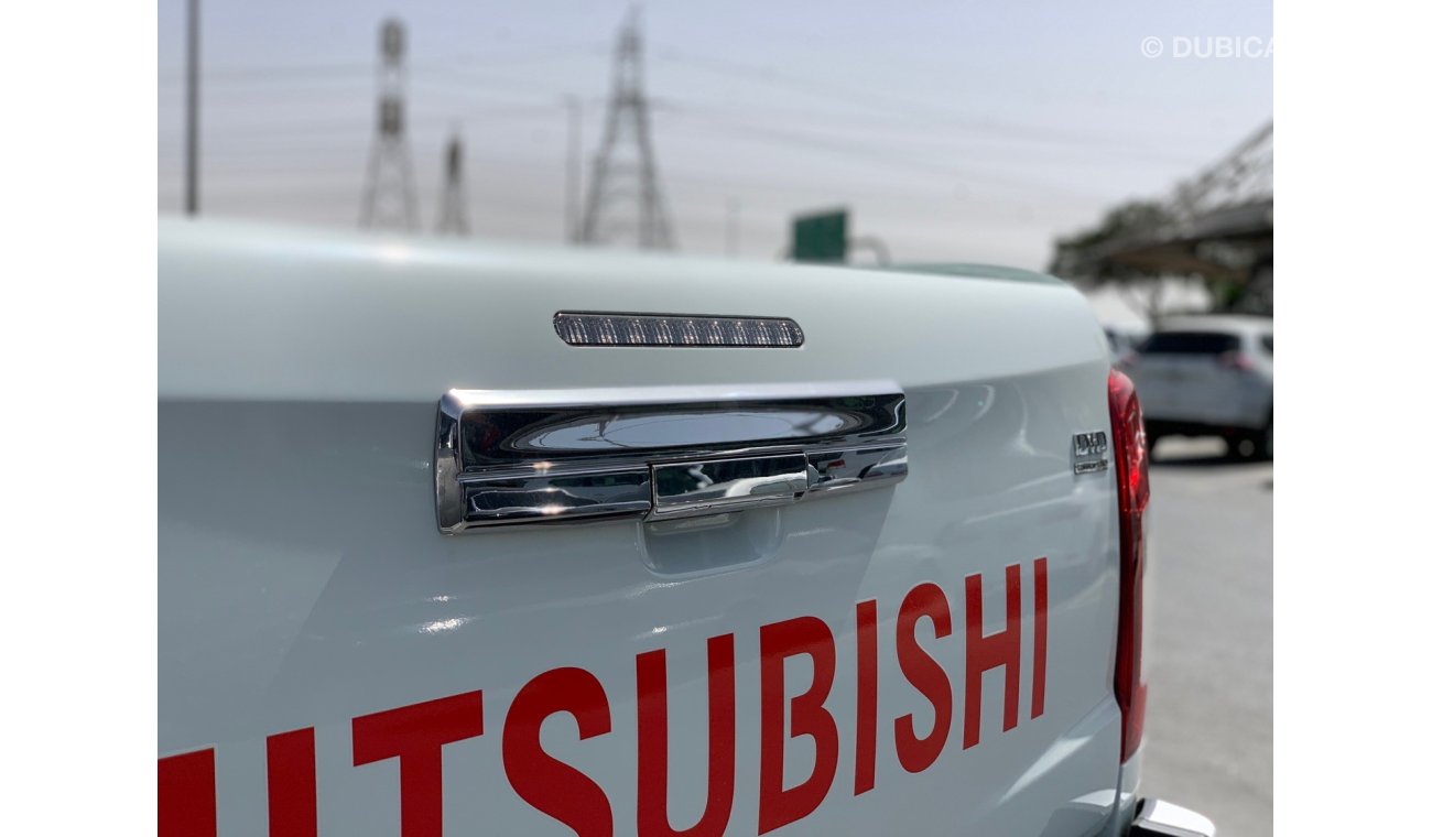 Mitsubishi L200 M/T 2021 Diesel GCC ( Production Jan/2021 ) Full option chrome package / stop lamp