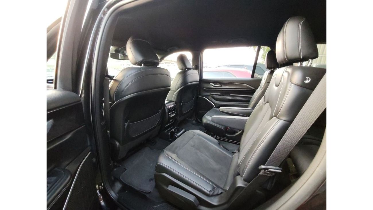 Jeep Grand Cherokee L Limited Warranty one year