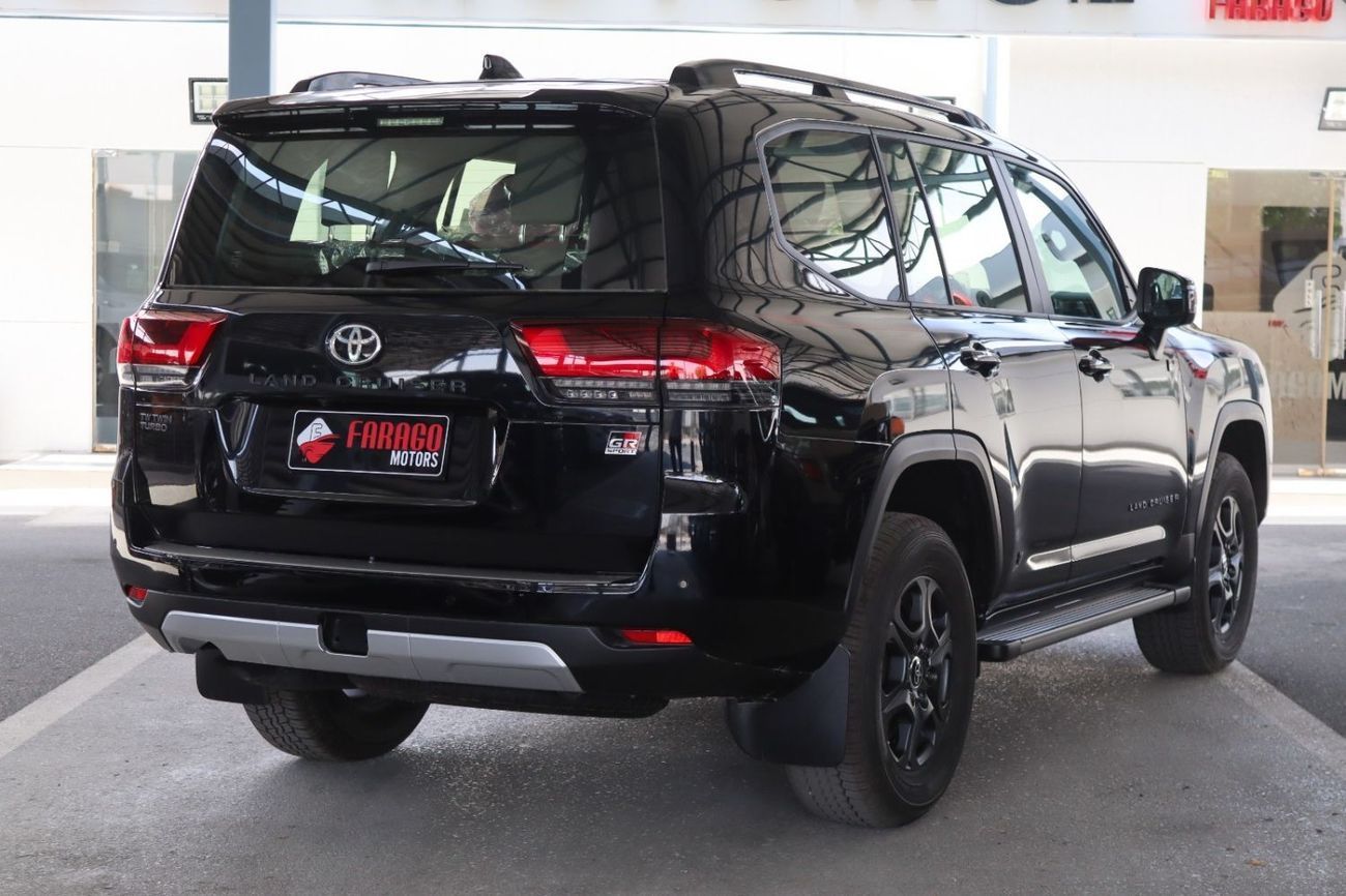 تويوتا لاند كروزر 2025 LAND CRUISER GR SPORT 300 3,3 TWIN TURBO DIESEL**التصدير فقط خارج الخليج **EXPORT ONLY