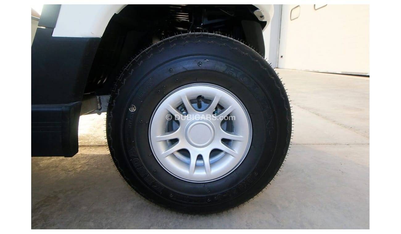 Wuling Mini EV Brand New 2021 Wuling Golf Car – 4 (2+2) Seater - Export and Local Sales