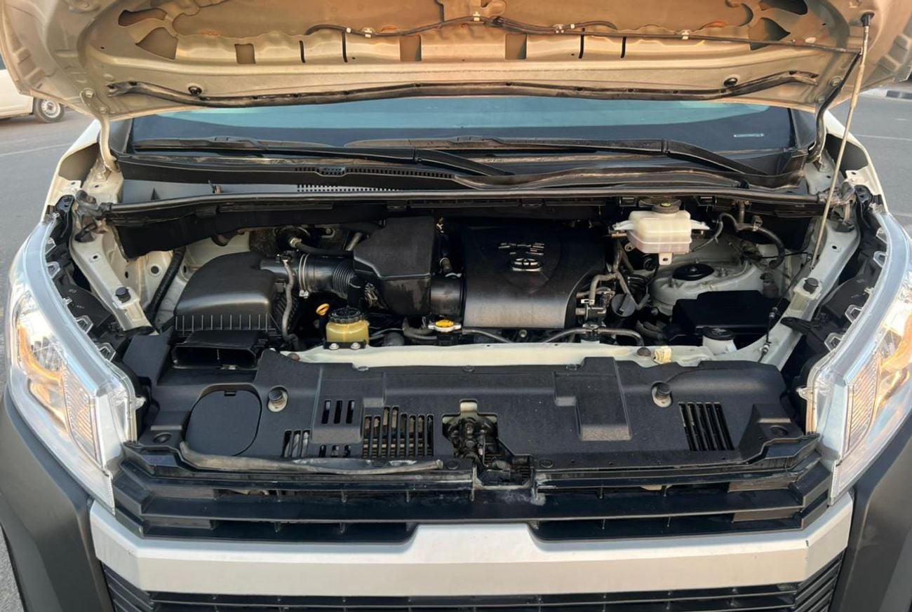 Toyota Hiace 2021 Toyota Hiace 3.5L V6 - Passenger - Patrol Manual - 13 Seater - No Accident -