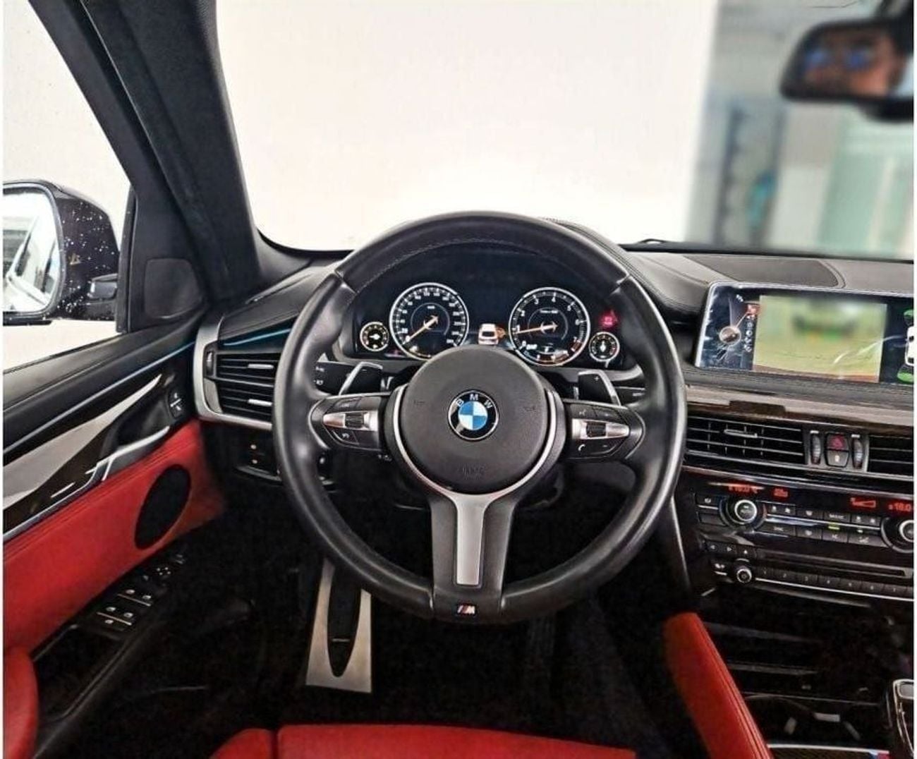 BMW X6 50i M SPORT LUXURY V8 4.4L-8CYL ORIGINAL PAINT - FULLY AGENCY MAINTAINED. AGMC-DUBAI