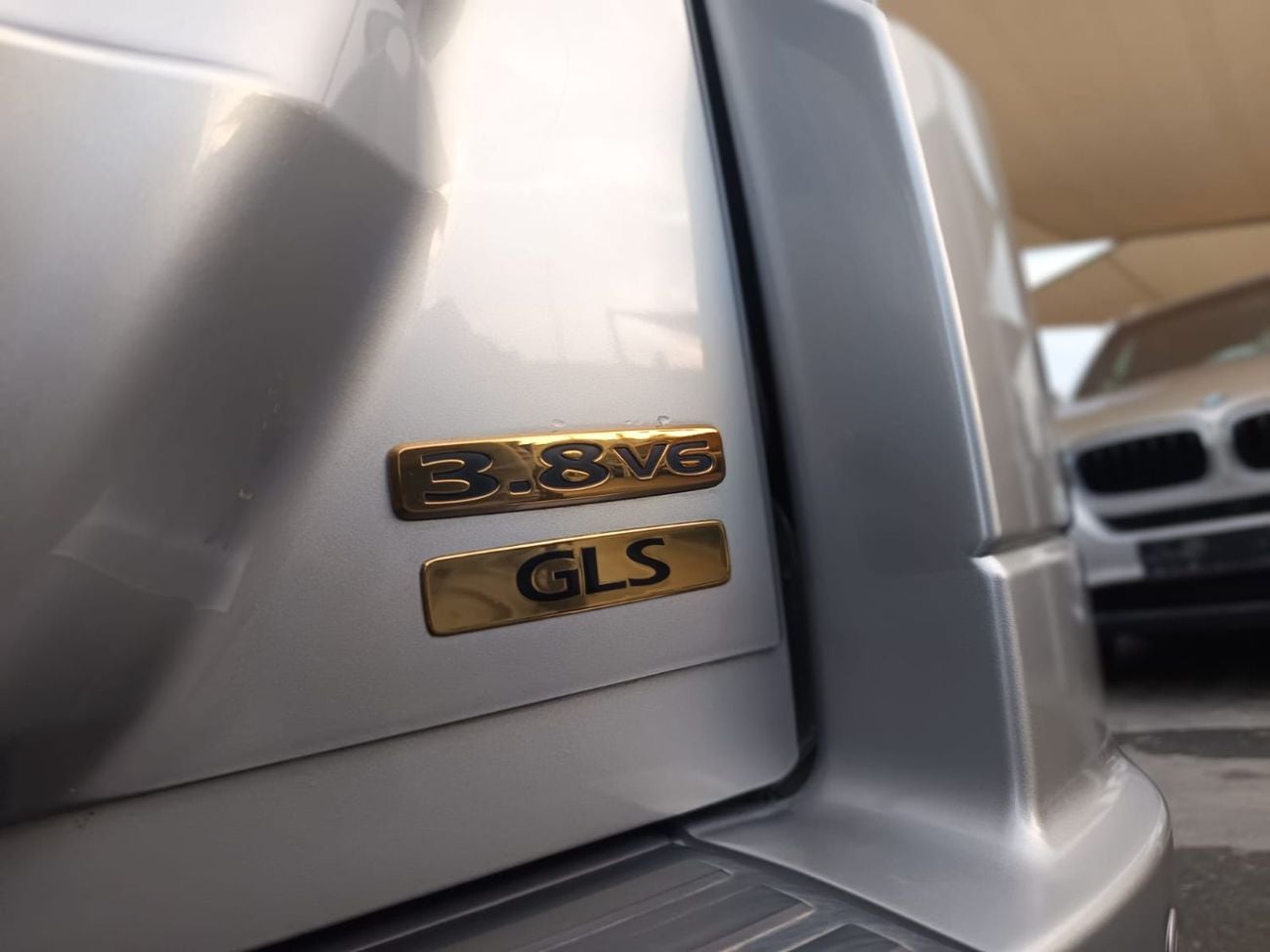 ميتسوبيشي باجيرو GLS Highline 3.8L full option