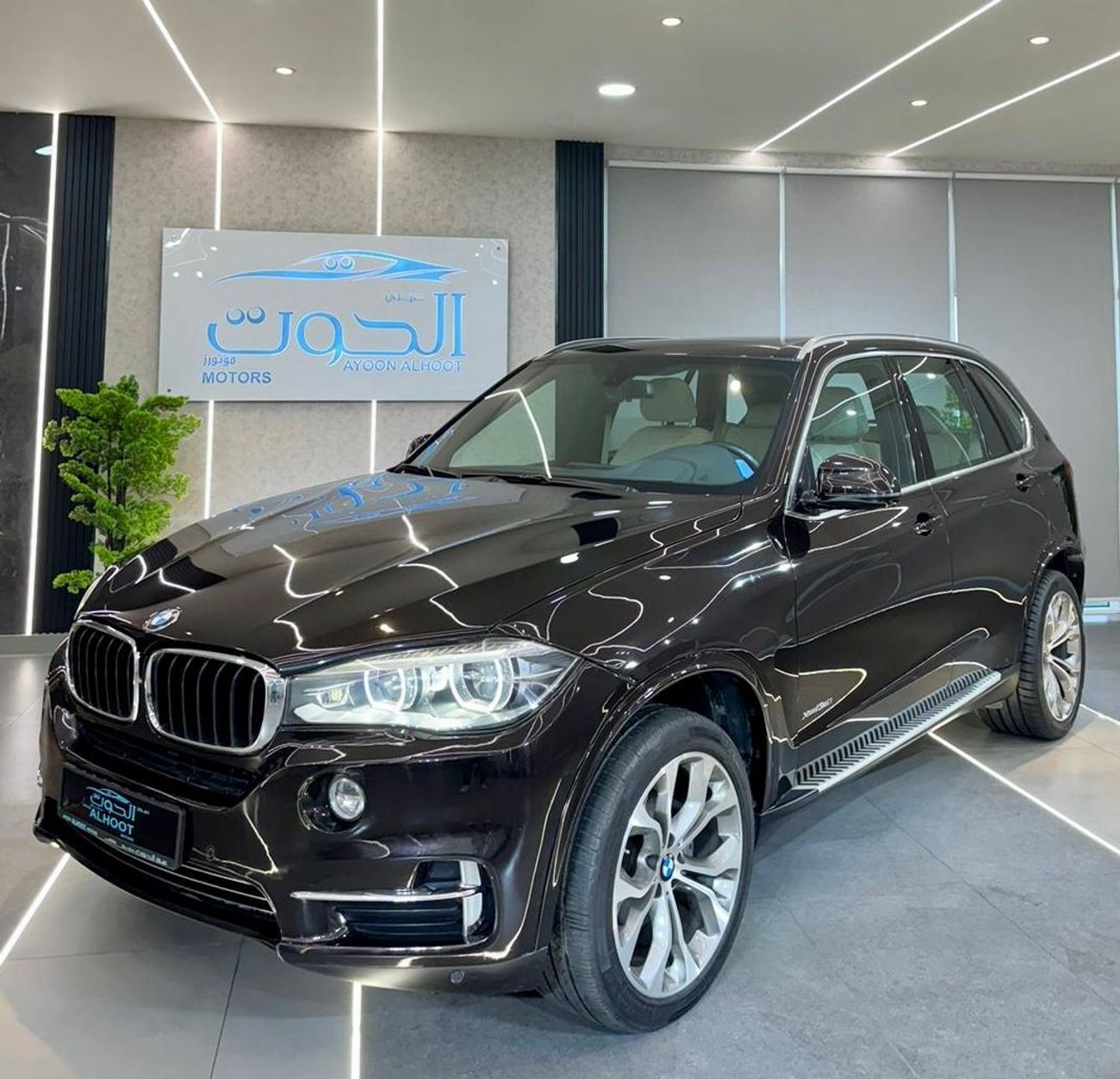 BMW X5 35i Executive 3.0L (5 Seater) ELITE BROWN BMW X5 V6 || GCC || TOP RANGE || FREE ACCIDENTS || SCREENS