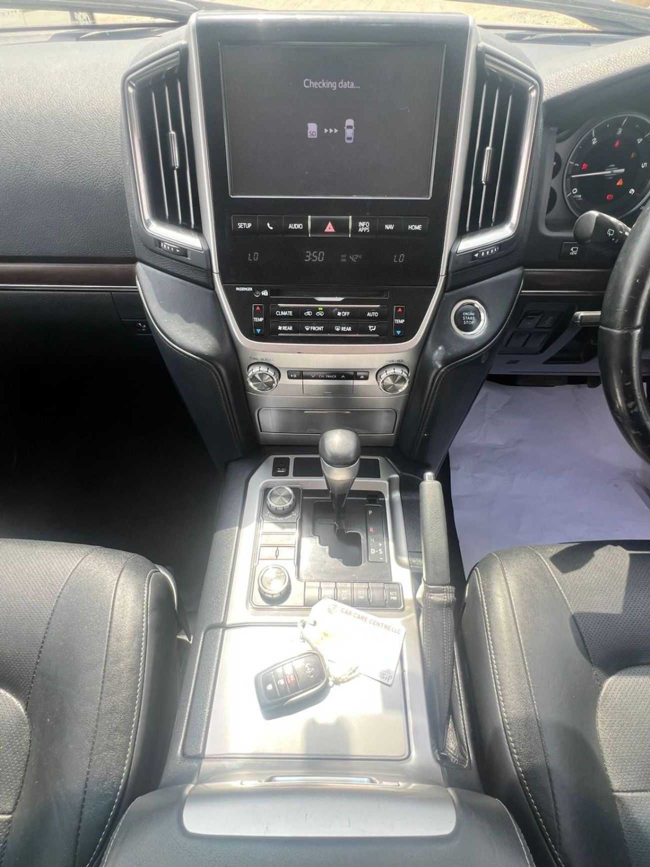 Toyota Land Cruiser DIESEL 4.5 LITER RIGHT HAND DRIVE 2019 BLACK COLOR