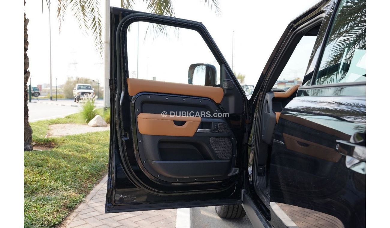 لاند روفر ديفندر 2023 LAND ROVER DEFENDER 110 X DYNAMIC V6 3.0L AWD 0Km ‎