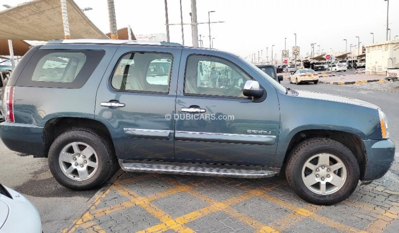 GMC Yukon DENALI FULL OPTION GCC