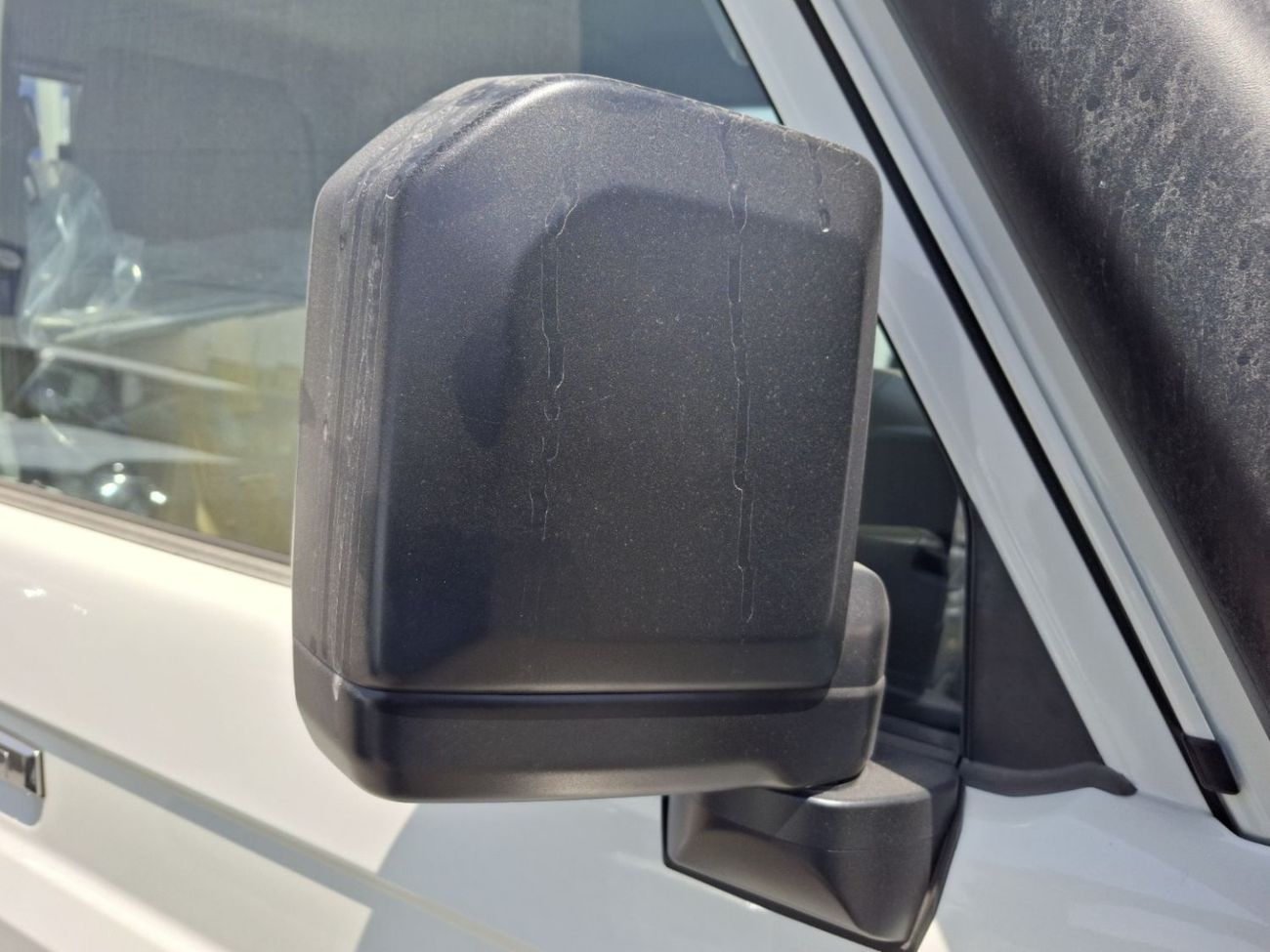 Toyota Land Cruiser Pick Up 2.8L Pickup MT Diesel (Export Only)