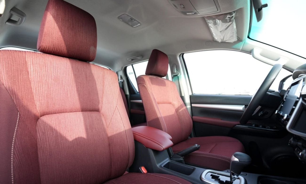 تويوتا هيلوكس SR5 2.7L 4WD A/T