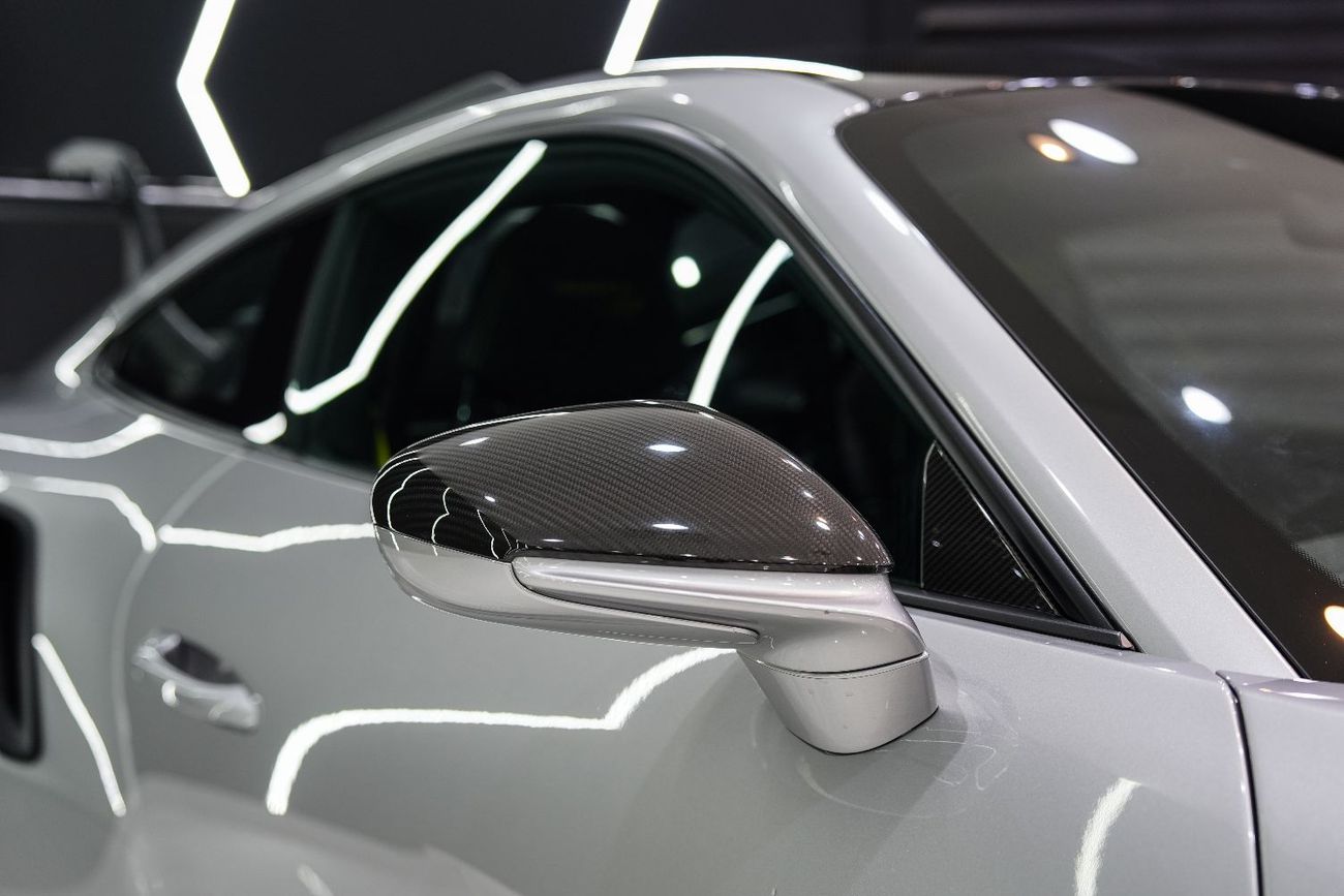 Porsche 911 GT3 RS 4.0L (520 HP) Coupe Weissach Package, Full Carbon, Ceramic Brakes, Lift System, Al Nabooda Wa