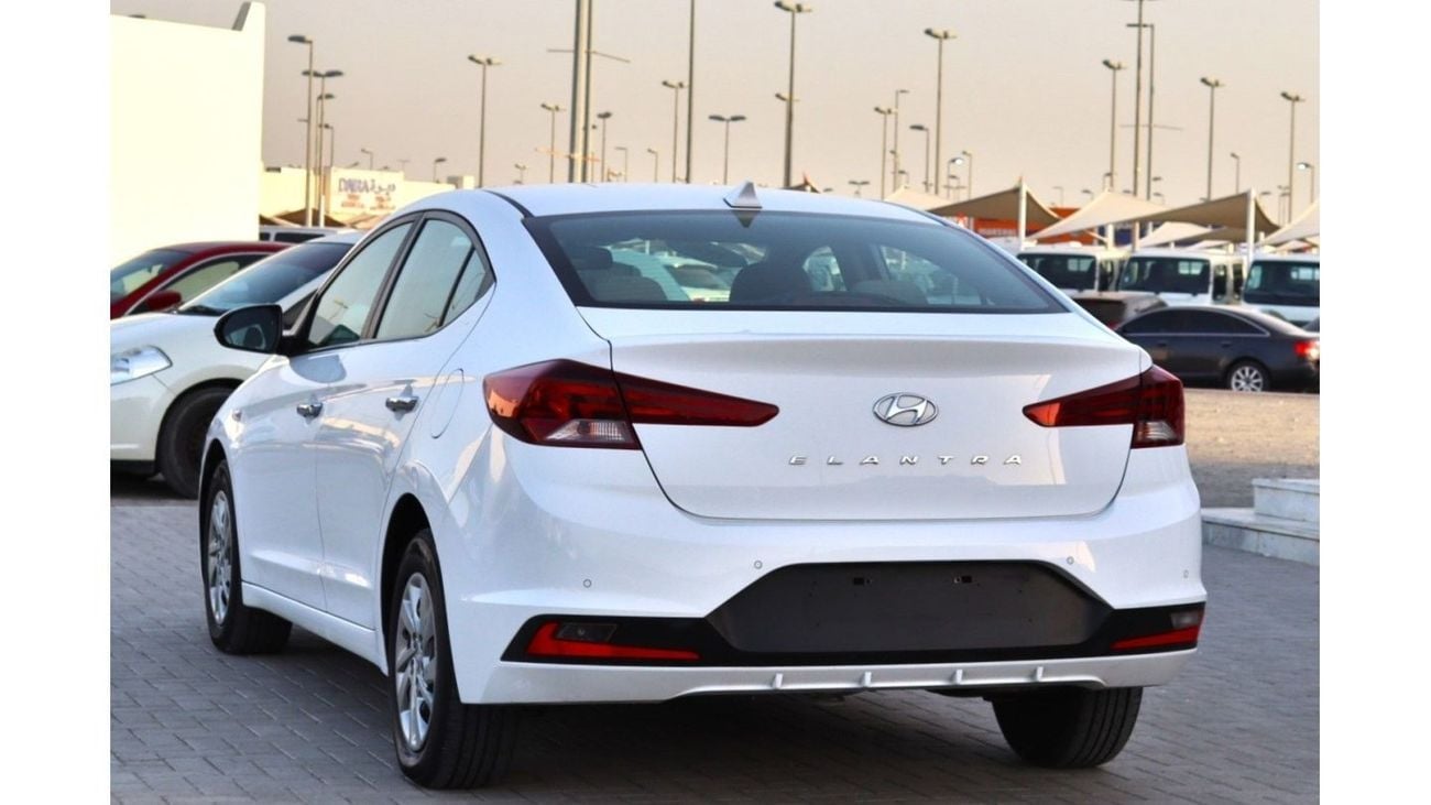 هيونداي إلانترا هيونداي إلنترا GL (AD)، 2020، سيدان ذات 4 أبواب، 1.6 لتر 4 سلندر بنزين، أوتوماتيكية، دفع أمامي