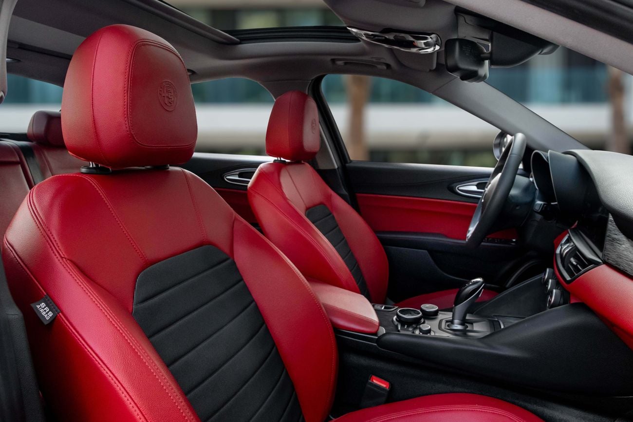Alfa Romeo Giulia Giulia Super | 1,371 P.M | 0% Downpayment | Alfa History!