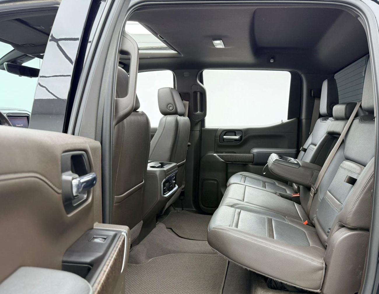 GMC Sierra 2020 GMC Sierra Denali, 1 Year Unlimited Km Warranty, Full GMC Service History, GCC
