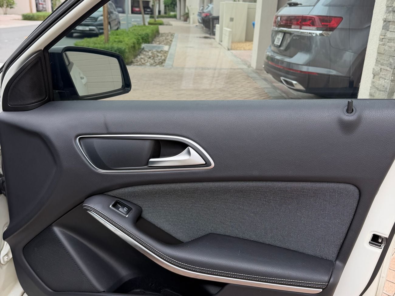مرسيدس بنز A 200 A45 AMG (Kit)