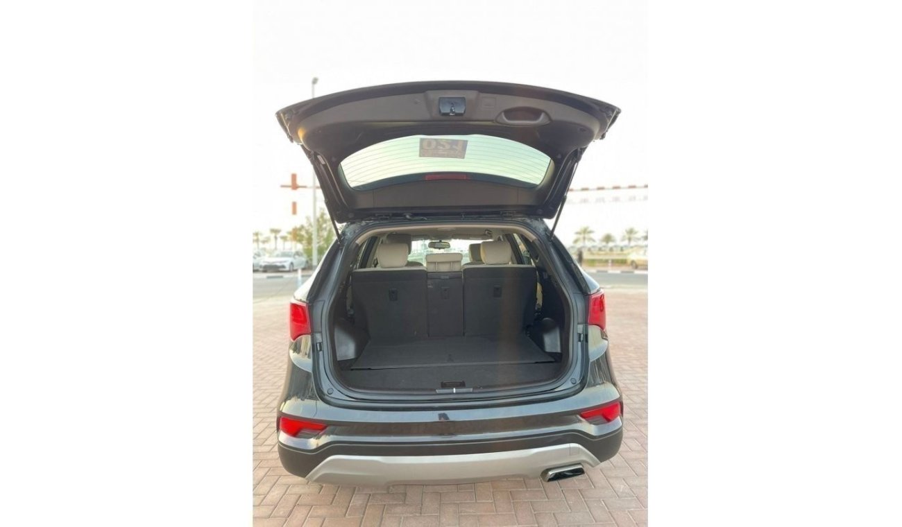 Hyundai Santa Fe 2017 HYUNDAI SANTA FE SPORTS 2.4L V4 / EXPORT ONLY