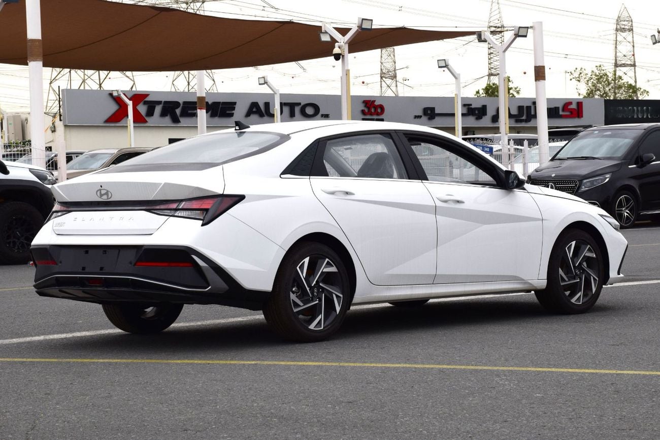 هيونداي إلانترا 