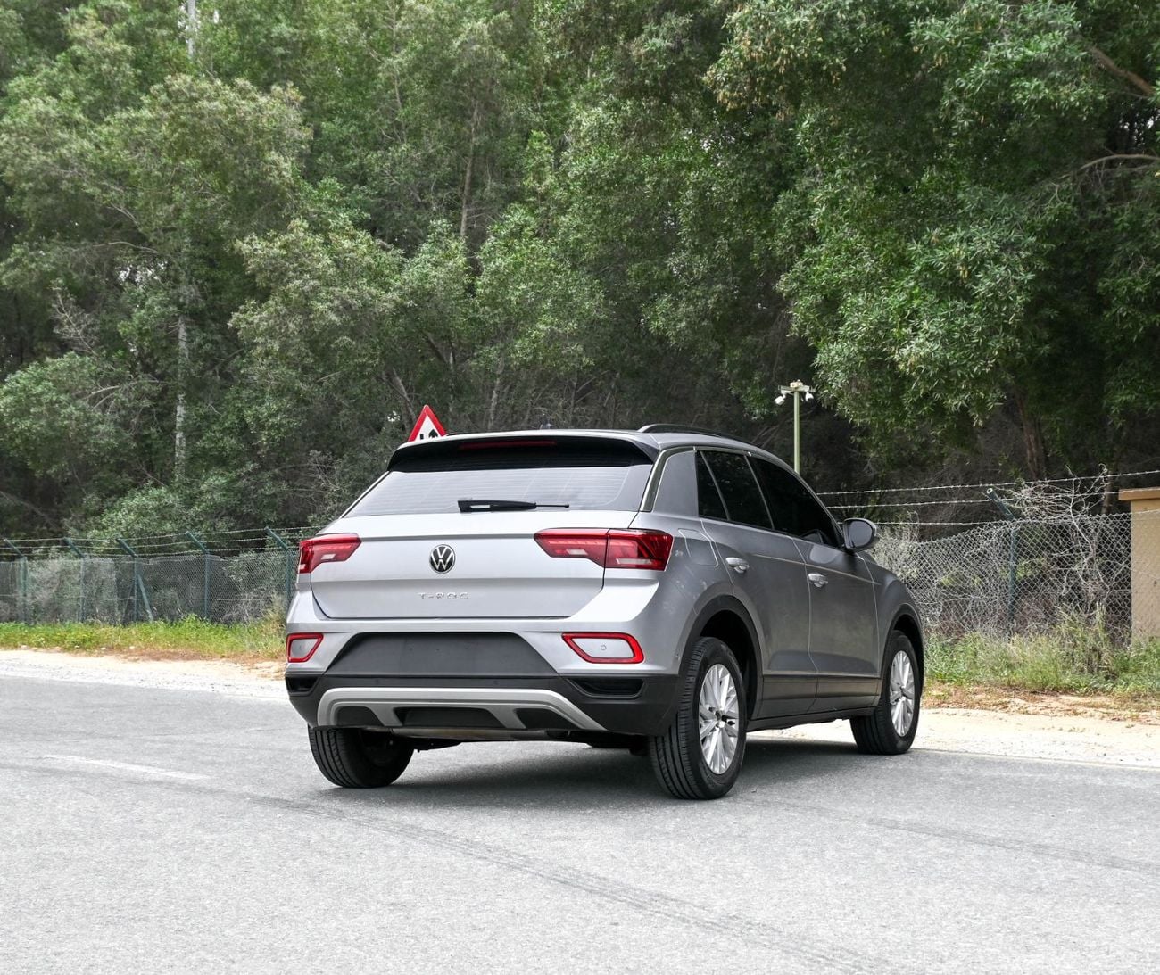 Volkswagen T ROC Life 1.4L VOLKSWAGEN T ROC 2023 1.4L GCC   accident-free Excellent Condition 1019  AED Monthly