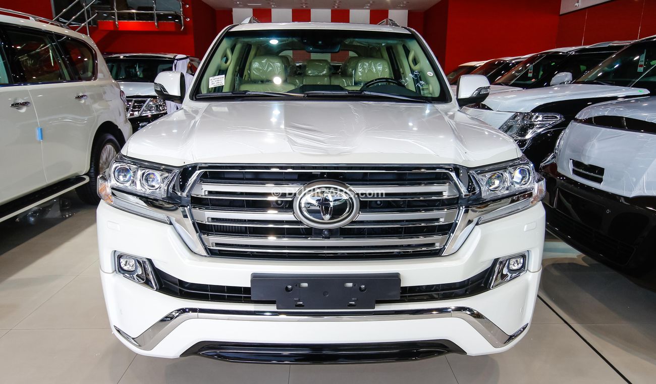 تويوتا لاند كروزر VXS V8