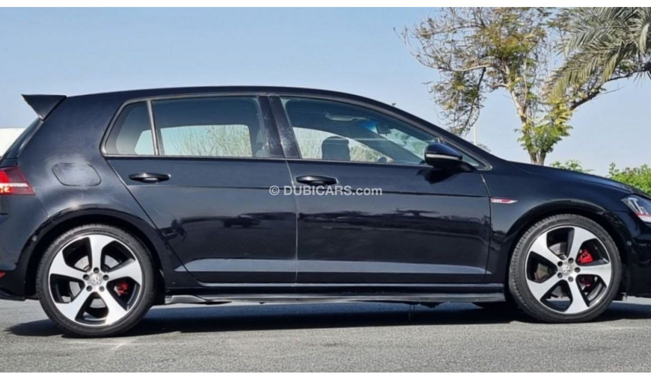 Volkswagen Golf GTI GTI 2L-V4-GCC-Excellent Condition - warranty