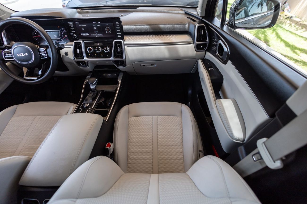 Kia Sorento Std 2.5L FWD