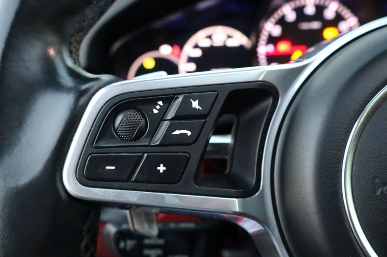 Porsche Cayenne STANDARD