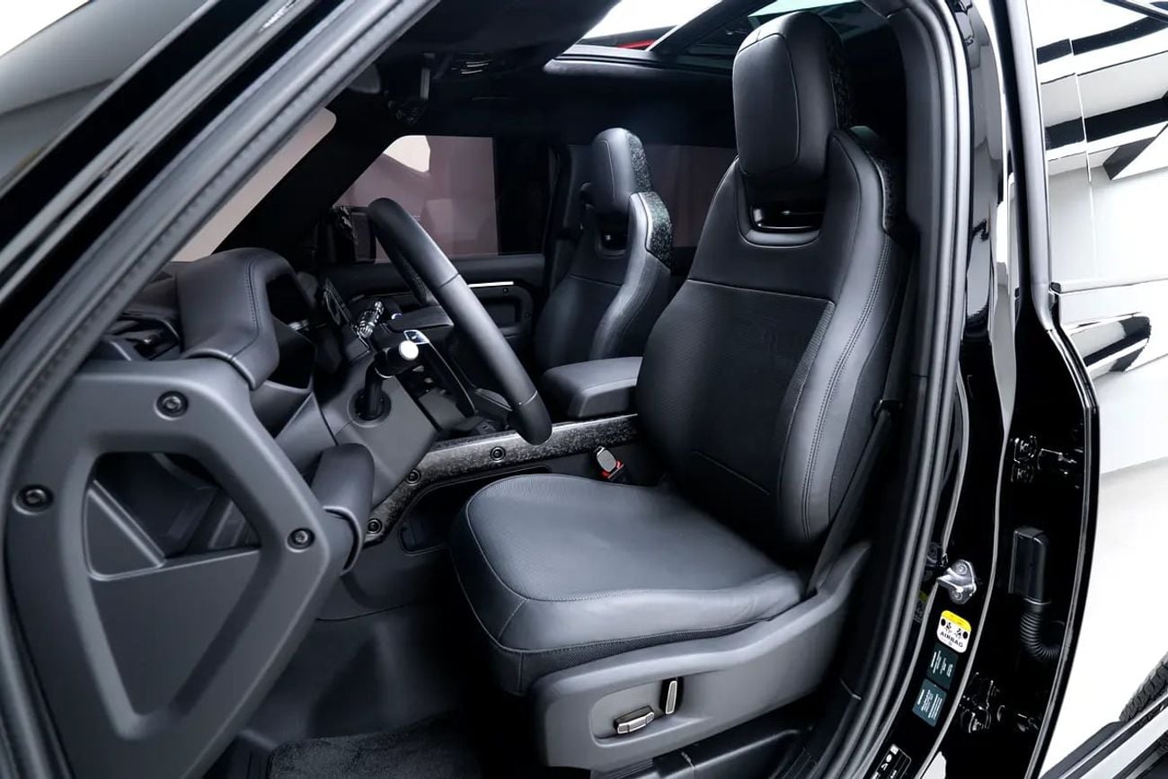 Land Rover Defender P635 OCTA BLACK EDITION | GCC DEALER WARRANTY & SERVICES