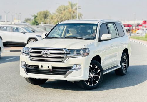 Toyota Land Cruiser 2019 V8 LHD Diesel | Full Options Sunroof , Cool Box