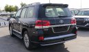 Toyota Land Cruiser VXS V8 5.7L Beige inside full option تويوتا لاندكروزر الداخلية باللون البيج فل اوبشن