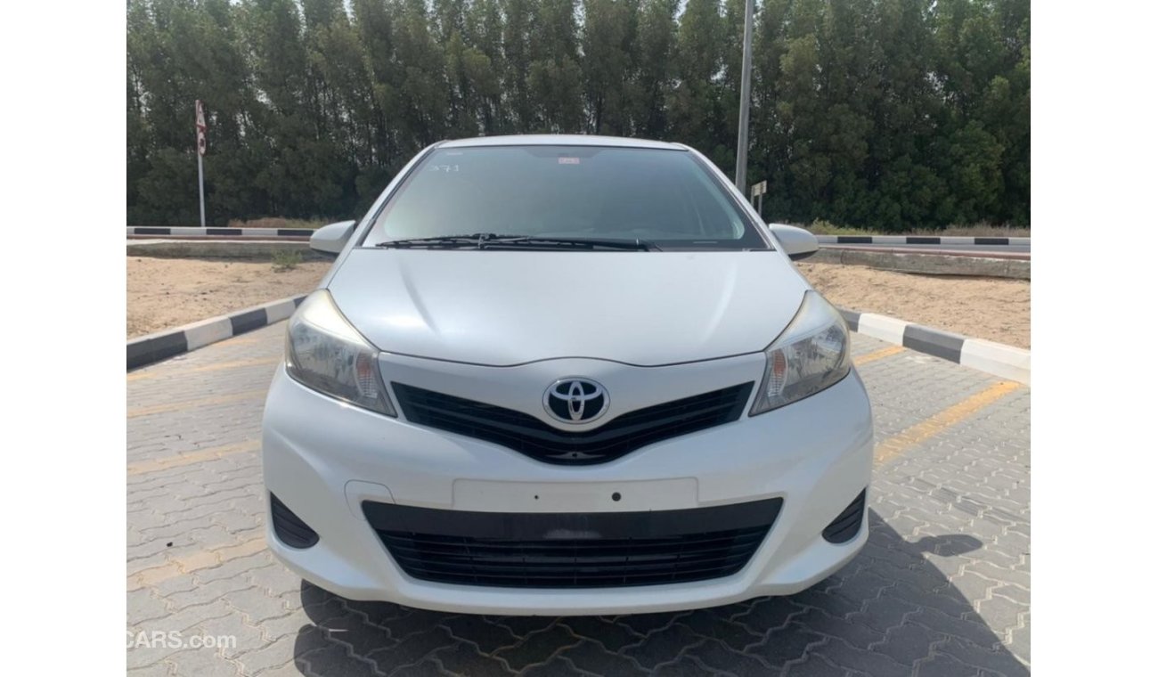 Toyota Yaris 2012 hatchback  Ref#371