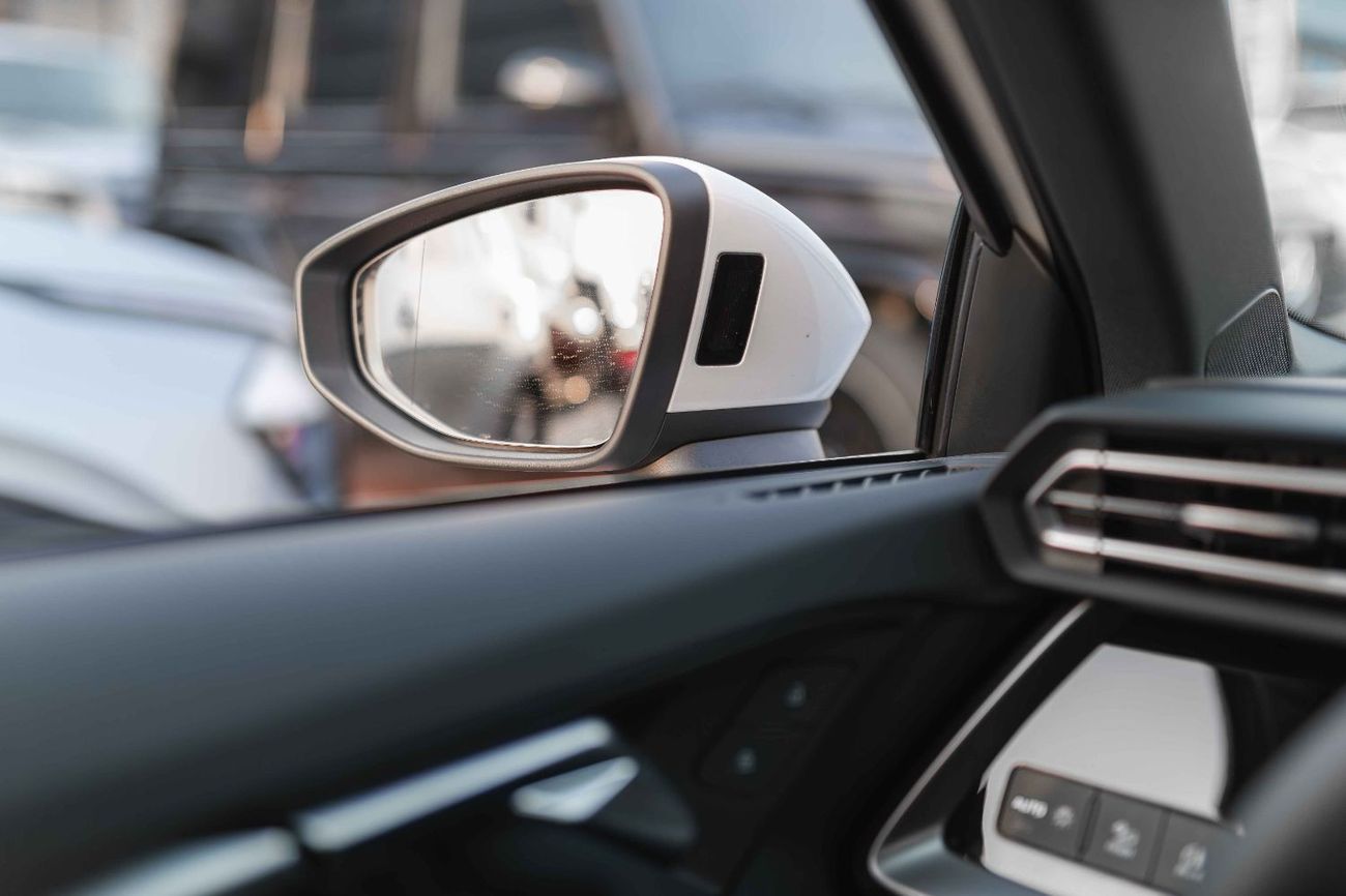 Audi A3 Audi A3 1.5T 35 TFSI S-Tronic Sedan 2025 (White)