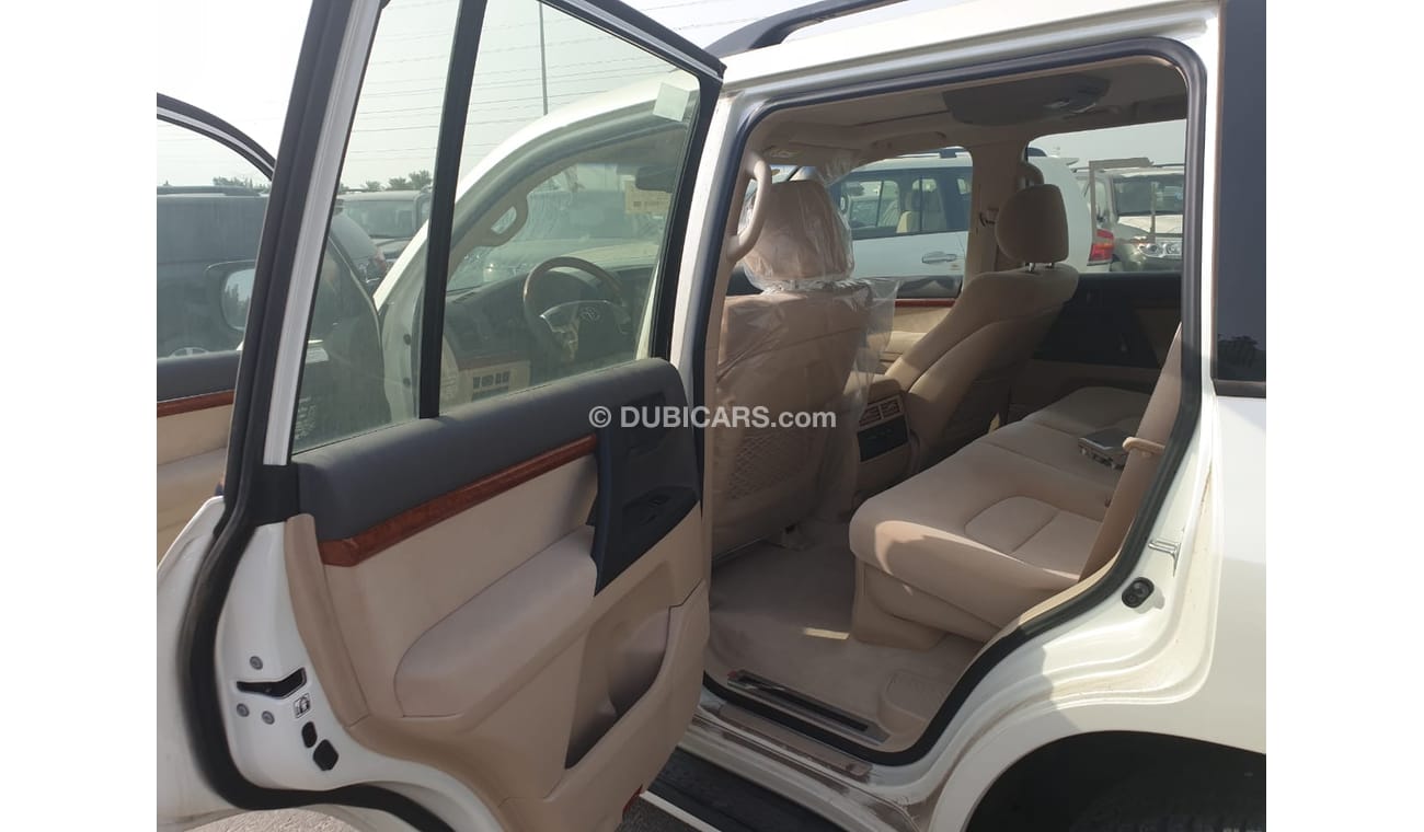 Toyota Land Cruiser BRAND NEW 4.0L GXR WITH DOUBLE SPARE TYRE, ELECTRIC WINCH AND REAR DVD AFTER MARKET