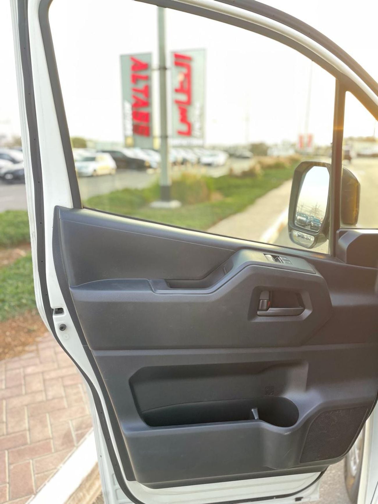 تويوتا هاياس GL Commuter 3.5L M/T