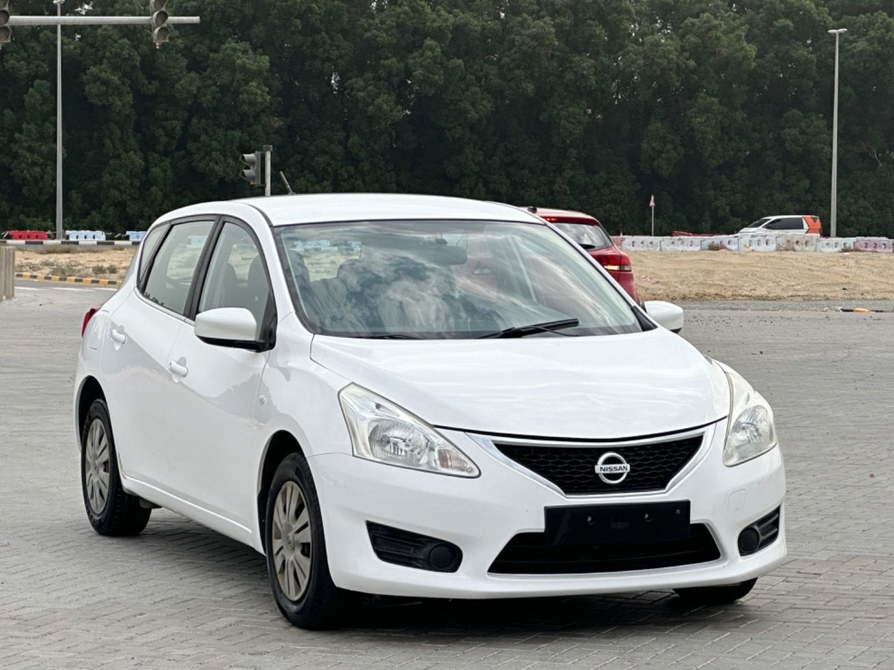 نيسان تيدا موديل 2016 خليجي حاله ممتازه من الداخل و الخارج