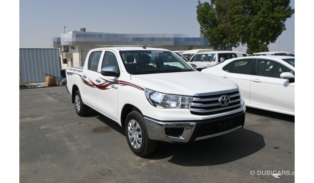 تويوتا هيلوكس Toyota Hilux 2.4L 4X2 Diesel 5 Speed Manual