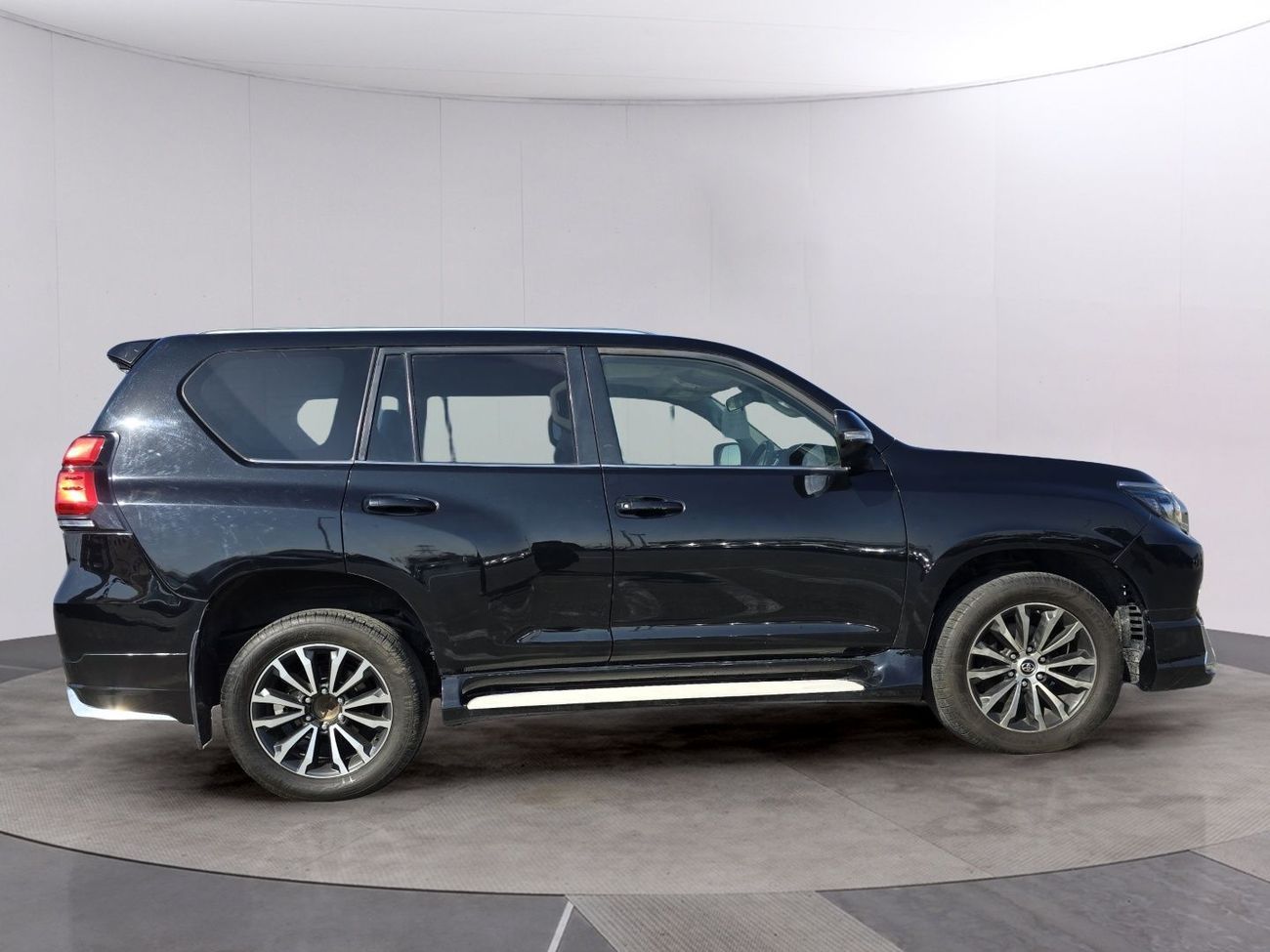 تويوتا برادو 4x4 Diesel Right Hand Drive ( Export Only)