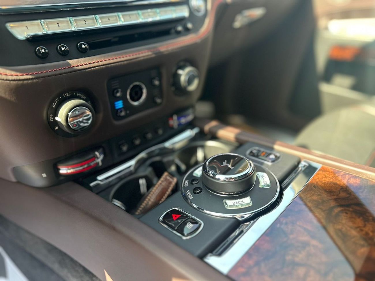 رولز رويس جوست Rolls Royce Ghost 2019 Korean Specs