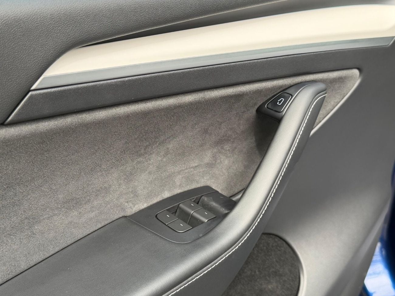 Tesla Model Y Long Range (AWD)