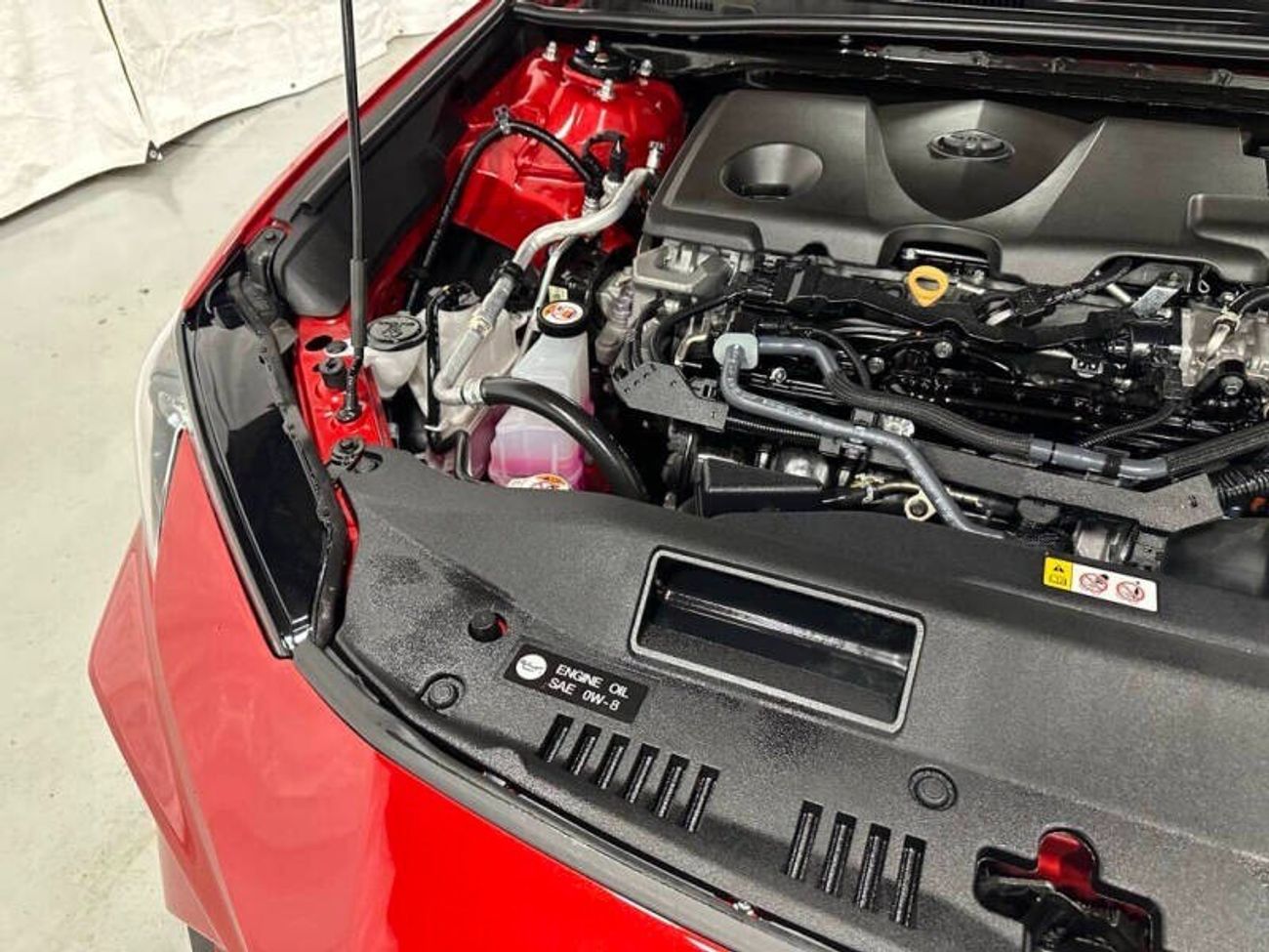 تويوتا كامري XLE 2.5L Hybrid