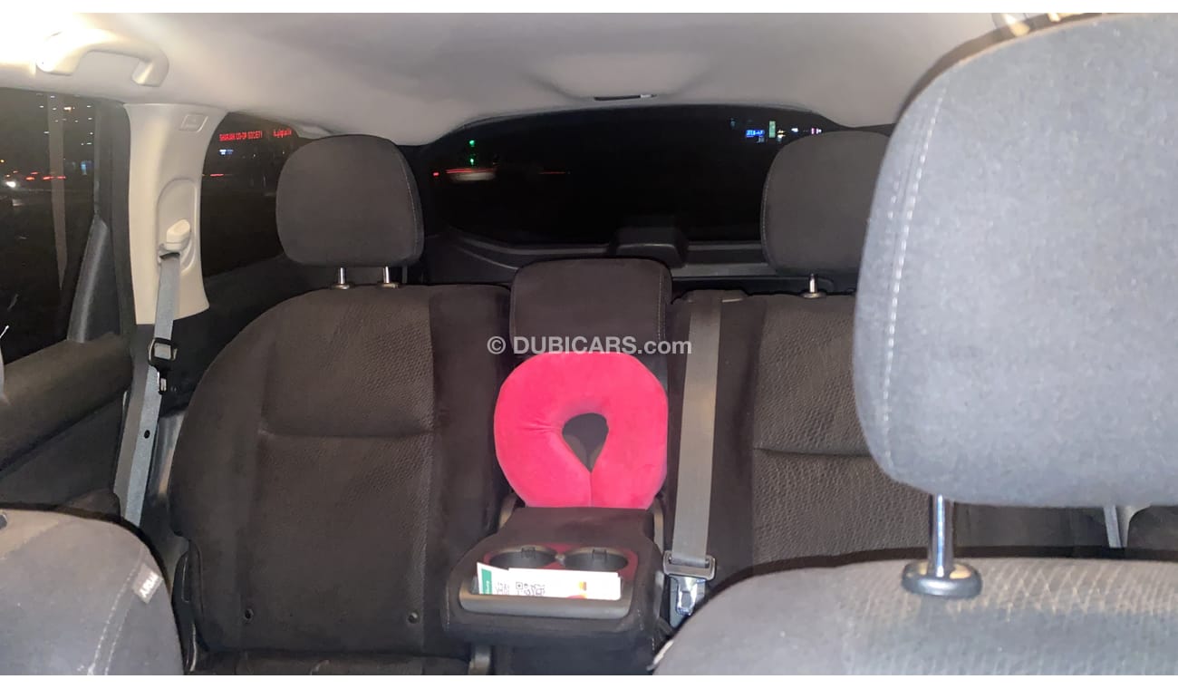 Nissan Pathfinder Mid option 3.5L 6cylinder