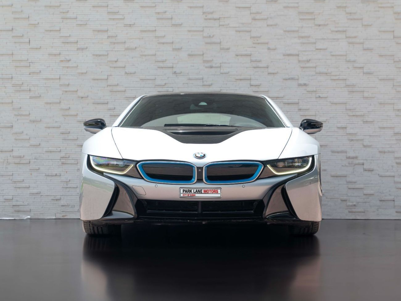 BMW i8 COUPE