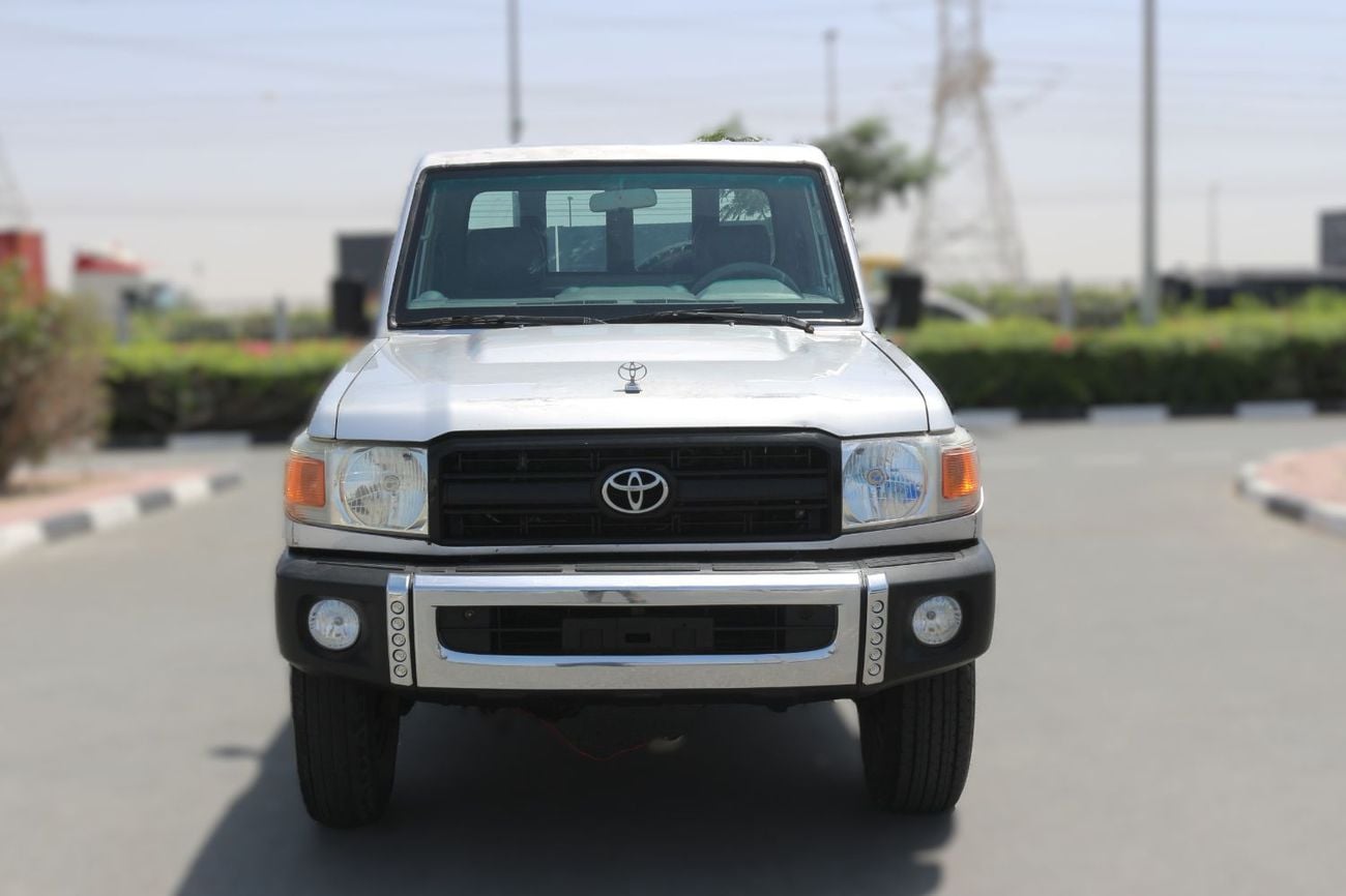 تويوتا لاند كروزر بيك آب TOYOTA LAND CRUISER PICKUP 2010 DIESEL MANUAL GEAR GULF SPACE 4X4