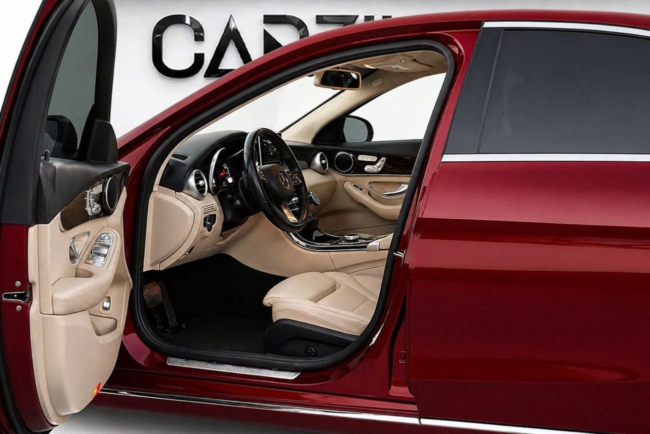 مرسيدس بنز C 300 Std 2.0L (241 HP)