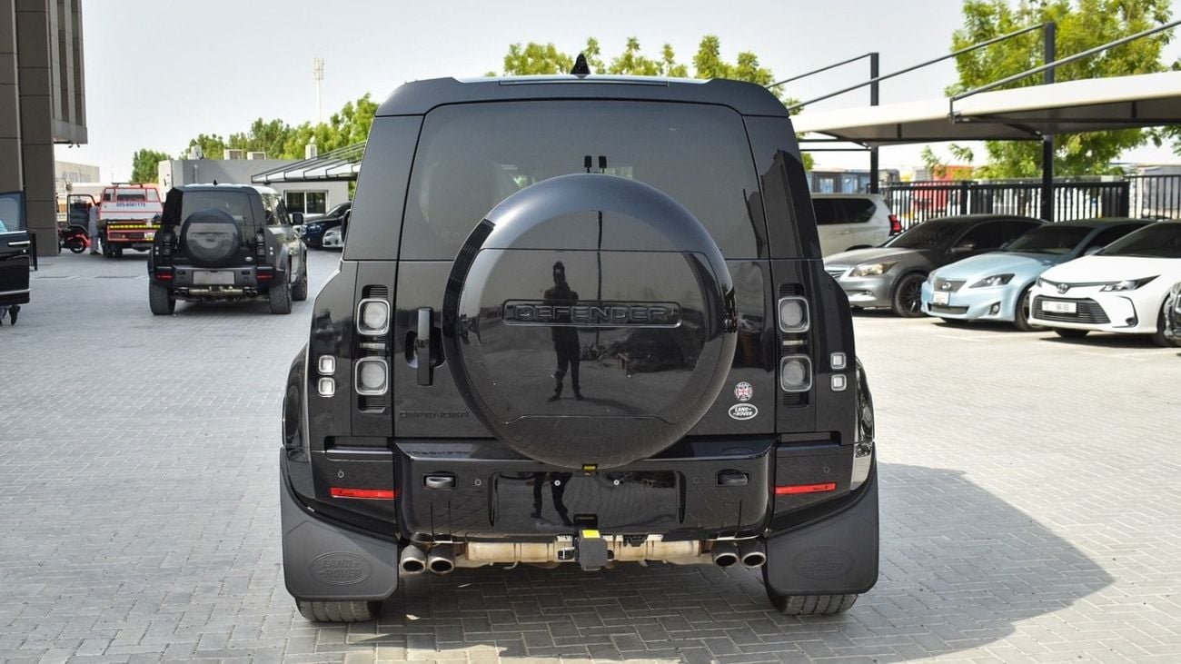 Land Rover Defender DEFENDER 110 V8 CANADIAN SPECS LOW MILEAGE