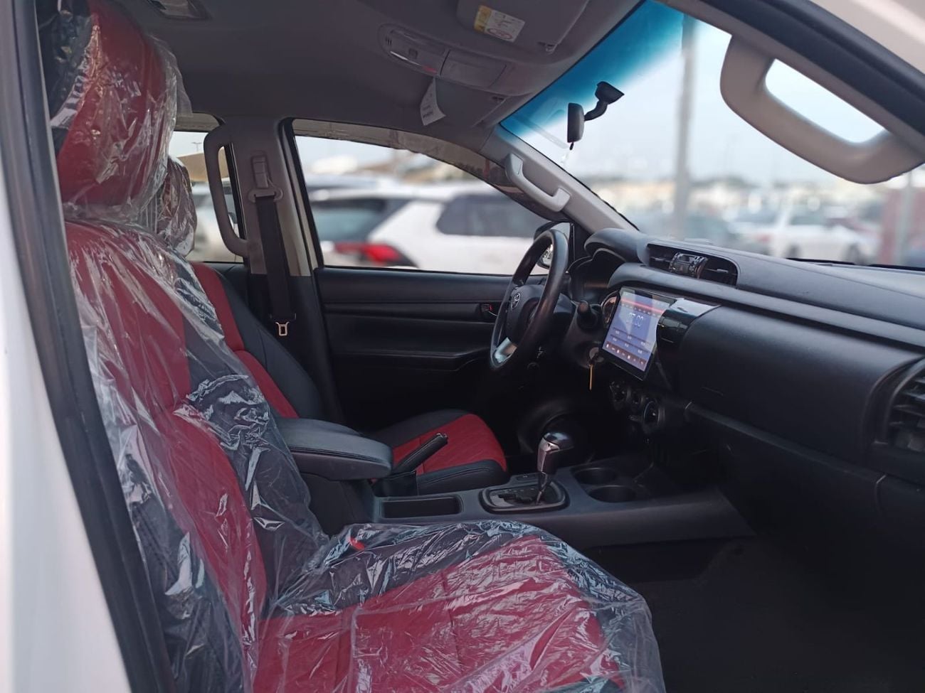 تويوتا هيلوكس GLX TOYOTA HILUX Adventure 2022 V4 best price  Quantities available!!!!!!!!
