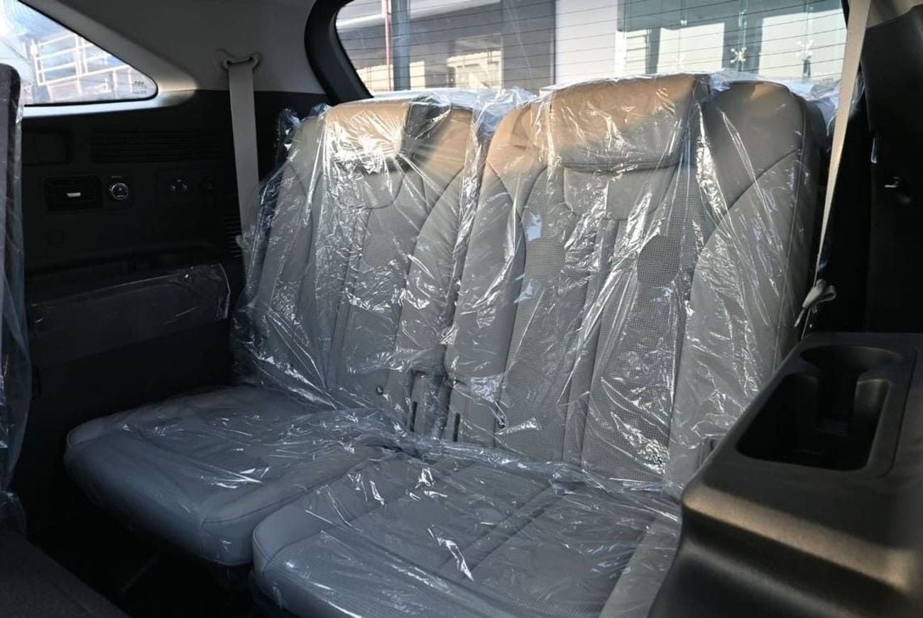 كيا سورينتو Top 3.5L Kia Sorento 3.5L V6, Petrol AWD Color White, Model 2025(Export Price)