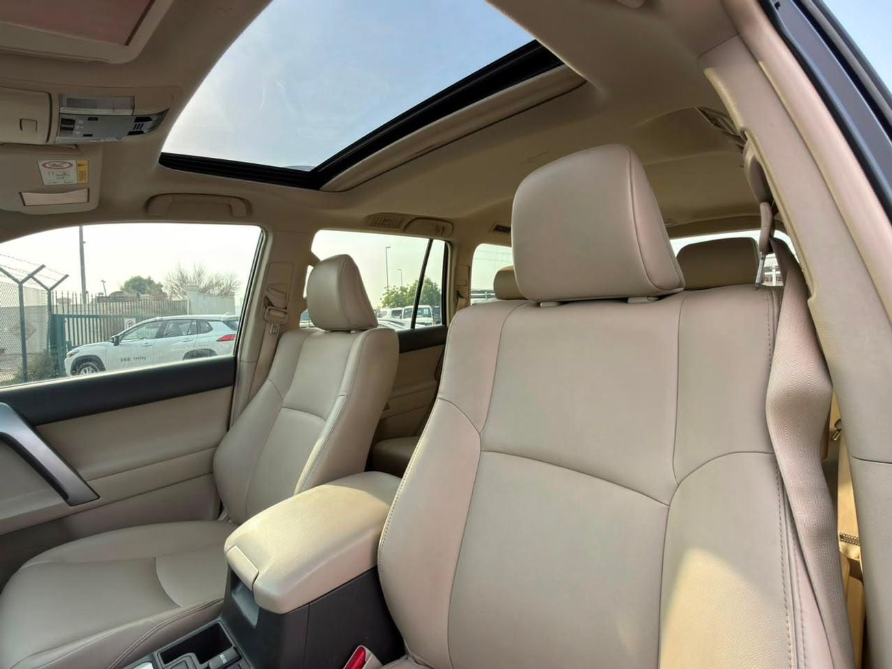تويوتا برادو TX-L 4.0L Petrol V6 2022 Export Price @ 122,000 AED